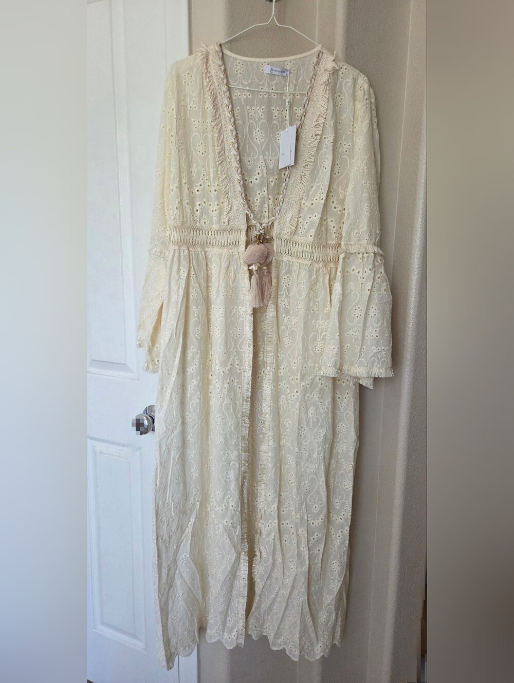 NWT Eyelet Pompom Shell Tassel Cotton Cardigan Size M